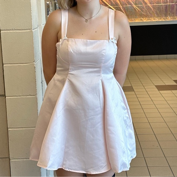 Lulu's Pink Satin Babydoll dress w/ bow tie in the back - Picture 5 of 5